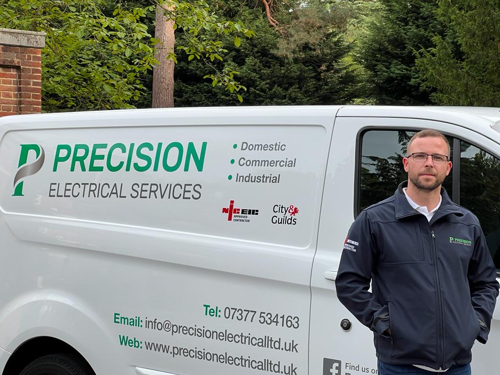 Daniel Brooks - Electrician Walton-on-Thames