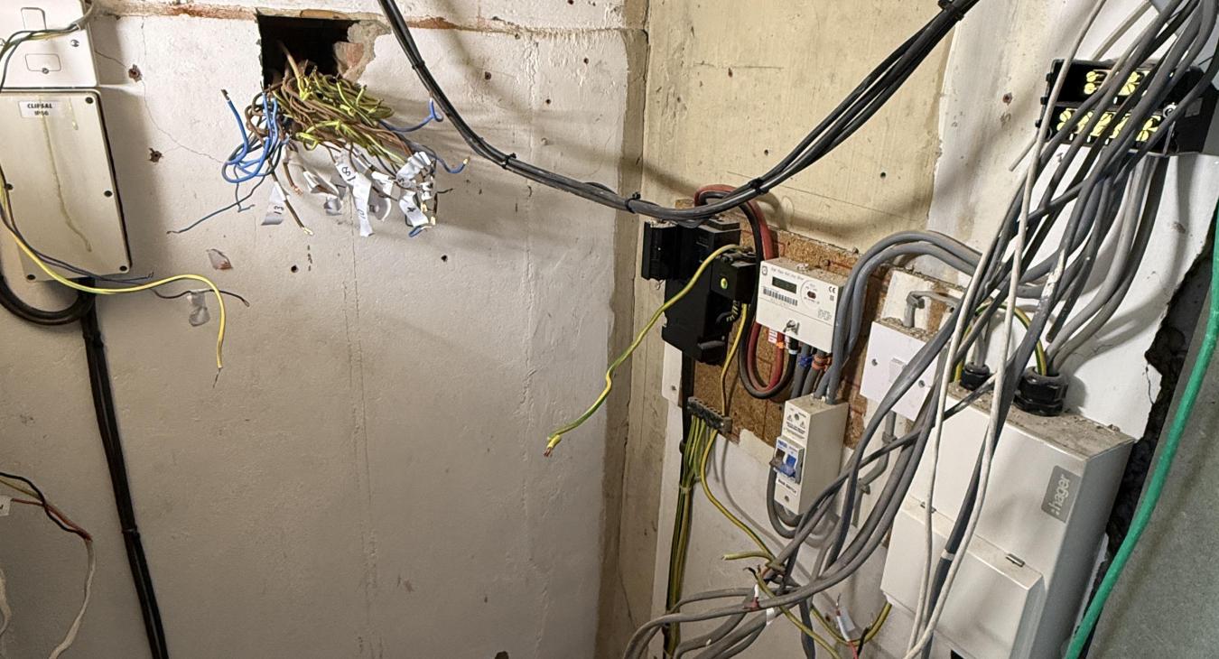 Fuse Box Upgrade in Worcester Park – 5-Bedroom Detached House