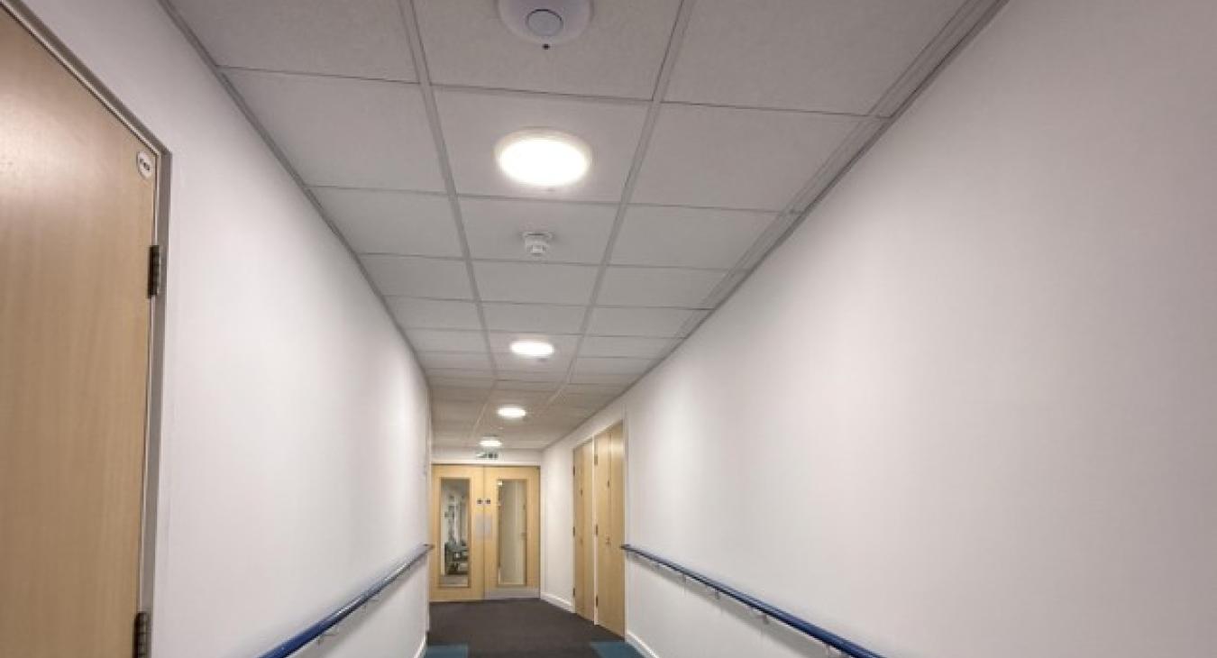 Commercial LED lighting upgrades. Benefits explained by your local electrician.