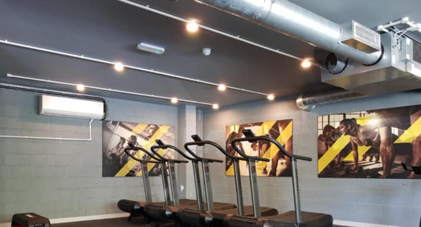 Commercial lighting installation: A guide for Weybridge business owners.